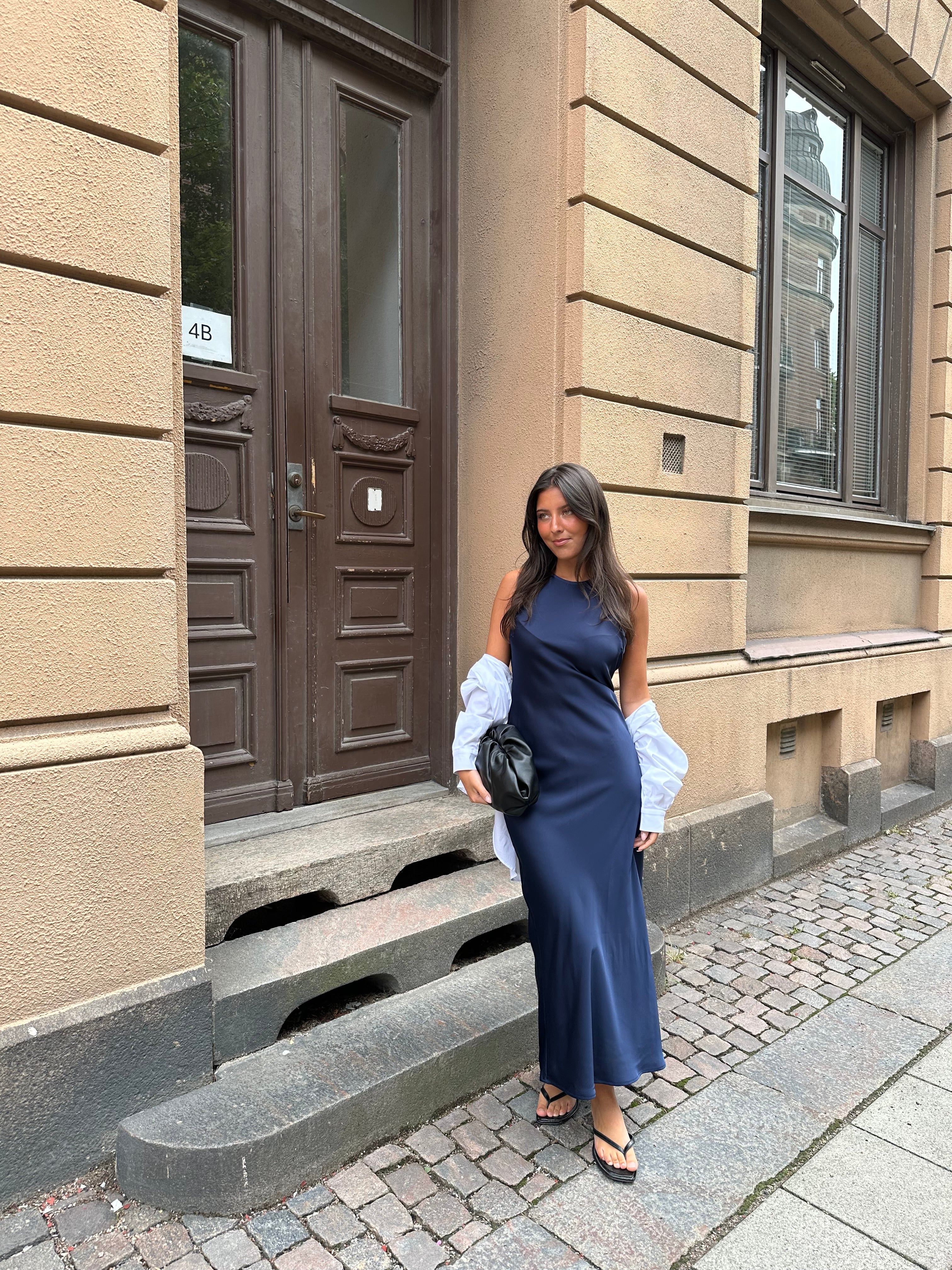 VIRAVENNA Long Dress - Navy Blazer